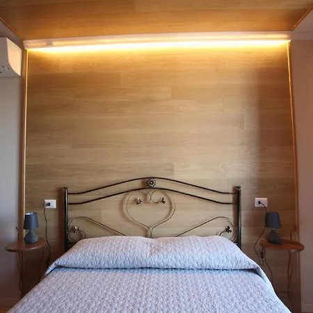 فندق مبيت وإفطار La Fontana Borbone